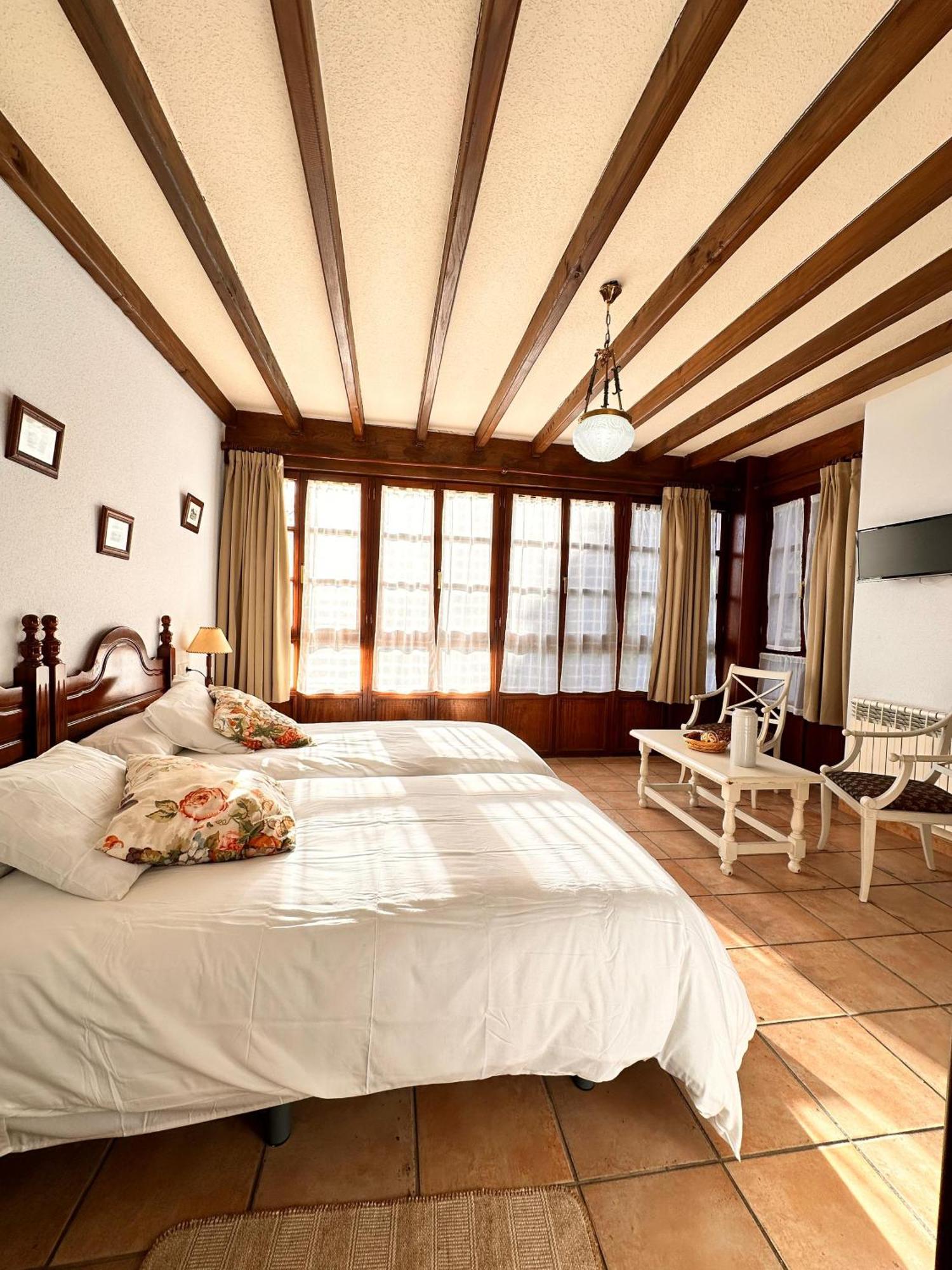 La Nozal De La Pena Konuk evi Villaviciosa  Dış mekan fotoğraf